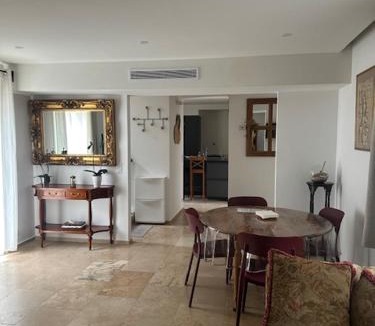 Riou - Petit Juas - Av de Grasse Apartment | Résidence Cannes