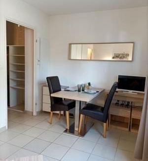 Salies-de-Bearn Apartment | Résidence de la Source by Euclenima