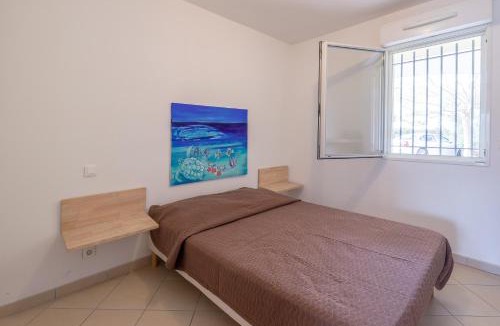 L'Ile-Rousse Apartment | Résidence Eucalyptus - Appt avec terrasse