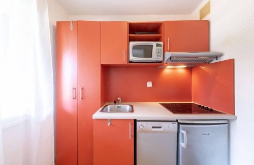 Boulouris-sur-Mer Apartment | Résidence Les Jardins d'Azur by Interhome