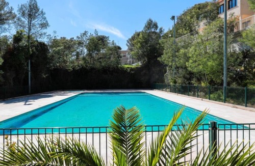 Boulouris-sur-Mer Apartment | Résidence Les Jardins d'Azur by Interhome