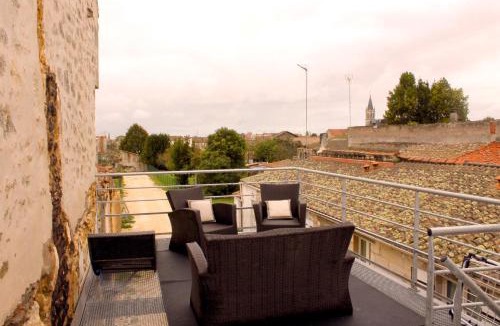 Rochefort Apartment | Résidence Pasteur - FLYER ou TERRASSE