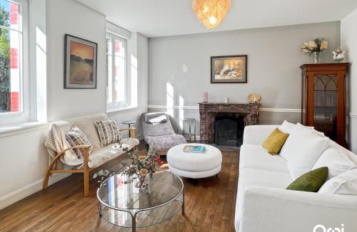 Queven House | REF 495 Quéven type 7 manor house
