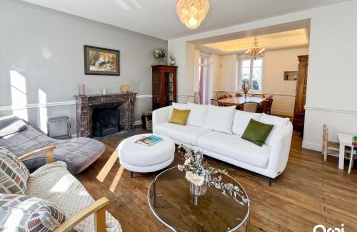 Queven House | REF 495 Quéven type 7 manor house