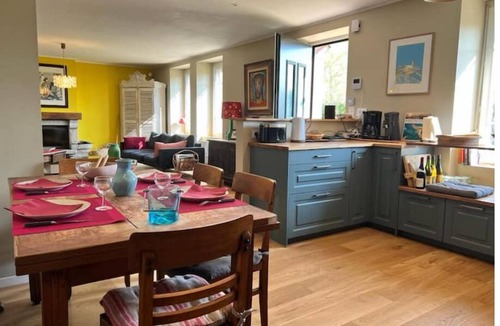 Ploubalay House | Renovated Breton farmhouse, sleeps 12 in Ploubalay