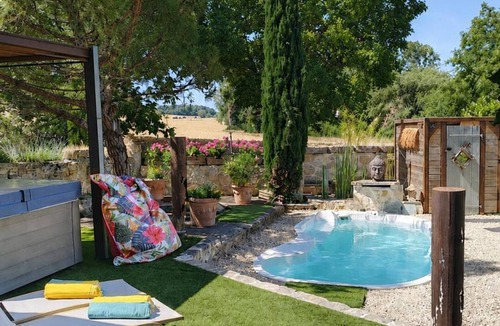 Cognat-Lyonne Cottage | Renovated Loft with Private Pool & Spa - Peaceful Retreat in Auvergne