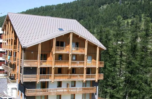 Les Claux Apartment | Residence L'Ecrin des Neiges * - 2 Room Apartment Cabin 6 People