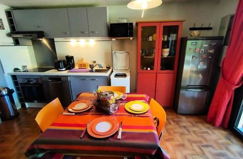 Les Arenes Villa | Residence Les Actinies - Charming cottage 5ARE44 Charming little house with lovely outdoor