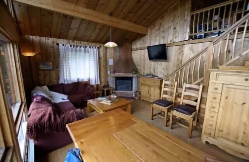 Enchastrayes Ski Chalet | Residence La Conchette - Chalets for 10 People