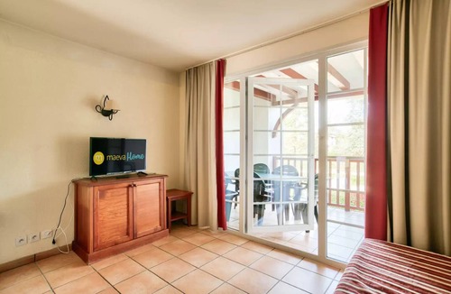 Uhart-Cize Apartment | Residence Le Parc d'Arradoy - maeva Home - 3-room apartment for 6 people - Selection