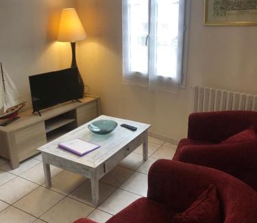 Rochefort Apartment | residence pasteur - Hermione