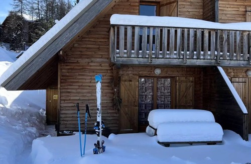 La Joue du Loup Ski Chalet | Residence Residence Les Flocons Du Soleil - Chalets for 6 People