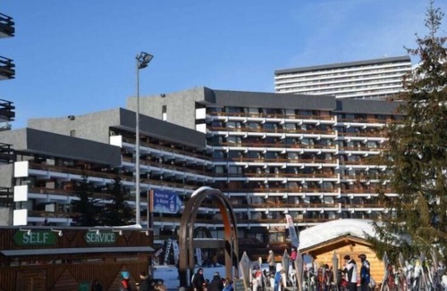 Les Menuires Apartment | Resort center, 4th floor, balcony, tv, 24m², Les Menuires