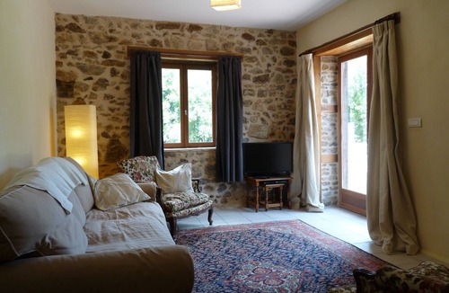 Busserolles Cottage | River View Cottage with private heated pool and garden, at Chez Bigot