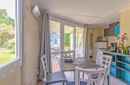 Castelmoron-sur-Lot Cottage | Riverside cabin for 4-guests