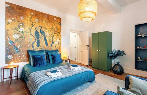 Pexiora Bed & Breakfast | Romantic room in a presbytery with private spa near Carcassonne