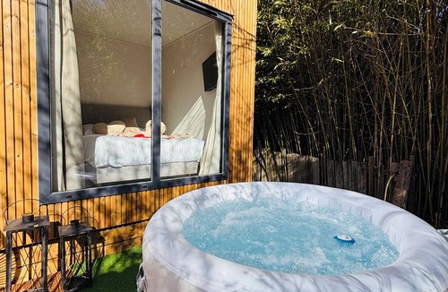 Saliers House | Romantic Tiny Suite & Jacuzzi in the Camargue