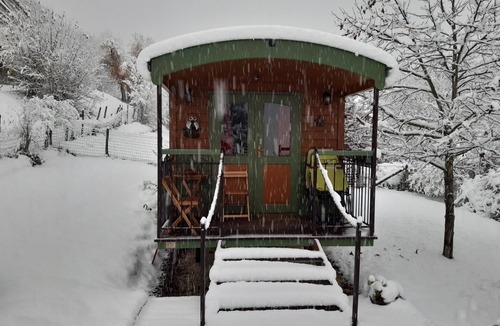 Coublevie Ski Chalet | Roulotte AU Paradis DES Animaux