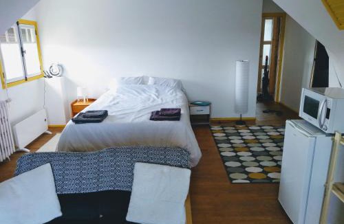 Chateauneuf-du-Faou Apartment | Roz Melen