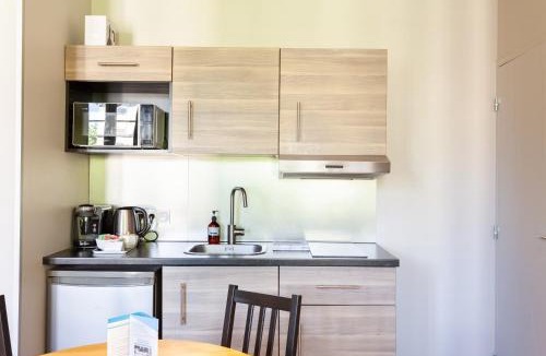 2nd Arrondissement Apartment | Ruby
