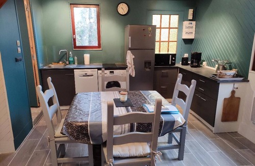 Saint-Pompont Cottage | Rustic chalet in Perigord Noir with terrace and included amenities