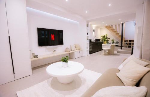Romans-sur-Isere House | Sauna - Massage - Double Shower - Luxe in Romans