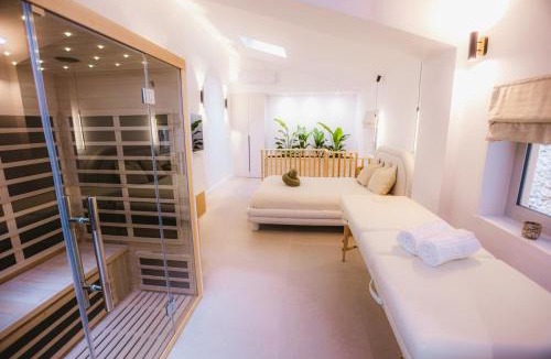 Romans-sur-Isere House | Sauna - Massage - Double Shower - Luxe in Romans