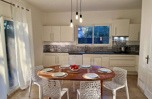 Martigues Villa | Seafront villa La Quiétude