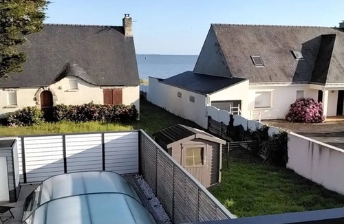 Ambon House | Seaside house with pool and jacuzzi