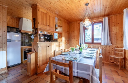 Chantemerle Ski Chalet | Serre chevalier Large apartment with fireplace in family chalet