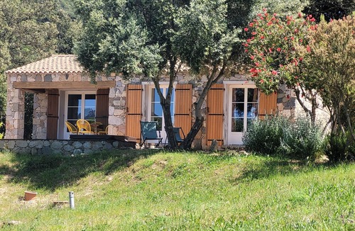 Granace Cottage | Sheepfold in dry stones with outdoor spa, calm assured