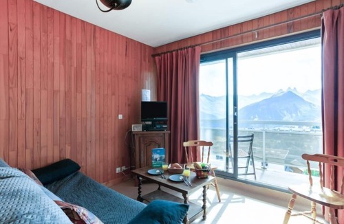 La Toussuire Apartment | Simiane by Interhome