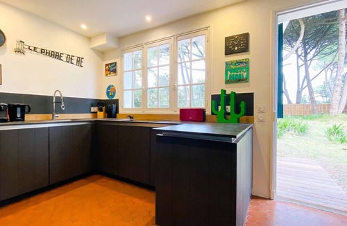 La Couarde-sur-Mer House | Single storey family villa close to the beach