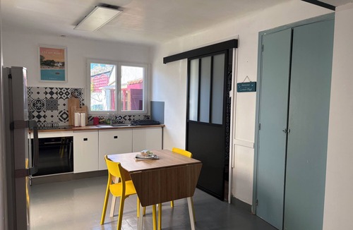 Larmor-Plage House | Single-storey house in town center, 400m from beaches