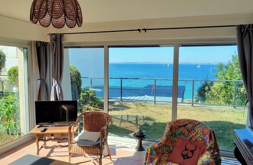 Treboul House | Single-storey house with sea view, 2 stars, with garden, pedestrian walkway, parking