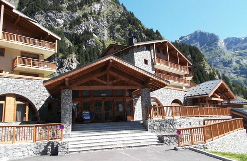 Pralognan-la-Vanoise Condo | Skis aux pieds + Accès Piscine