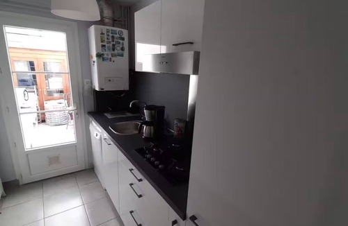 Eysines House | Small air-conditioned house with swimming pool