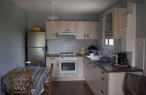 Labastide-Saint-Georges Cottage | Small cozy outbuilding attached to the mansion