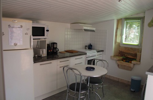 Thaims Cottage | Small Charentaise house with garden. Calm and relaxation guaranteed