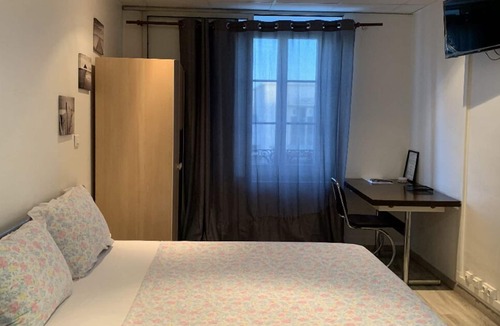 Sablon - Trudaine Apartment | SNCF station stay