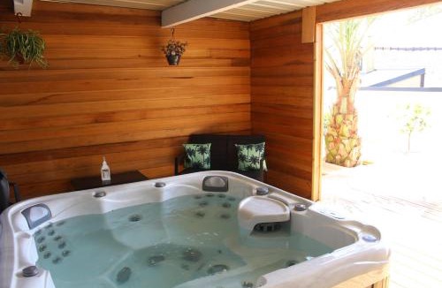 Locmaria-Plouzane House | So Chic Kerfily
