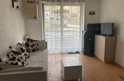 Le Sauze Apartment | South-facing terrace studio in resort center