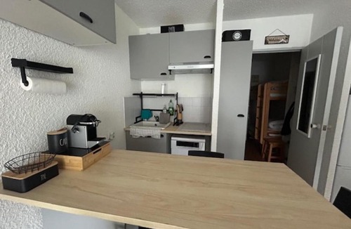 Le Sauze Apartment | South-facing terrace studio in resort center