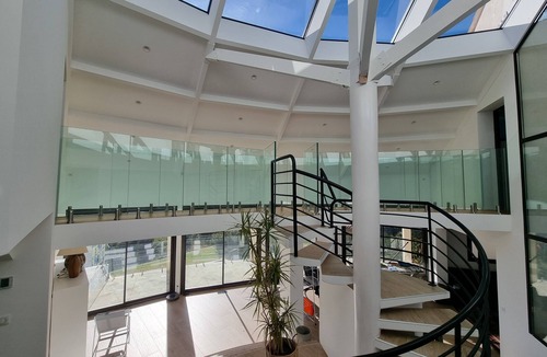 Magagnosc Villa | South facing Villa with Panoramic Sea View, POOL, AC, Quiet