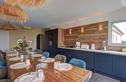 Saint-Germain-Laval Cottage | Spacious Cottage for 12 in Saint-Germain-Laval - Comfort and Charm
