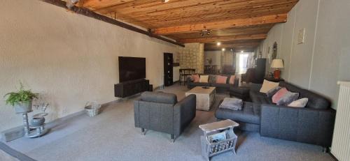 Oloron-Sainte-Marie Villa | Spacieuse Maison de ville - Quartier Calme - 10 Personnes