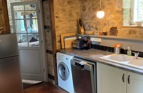 Saint-Pardoux-la-Riviere Cottage | Spacious Cottage With Lovely Views And Garden/woodland, Privately Situated