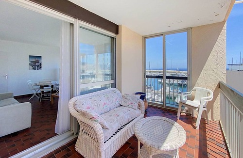 La Faviere Apartment | Spacious 2BR with pool and parking in La Favière