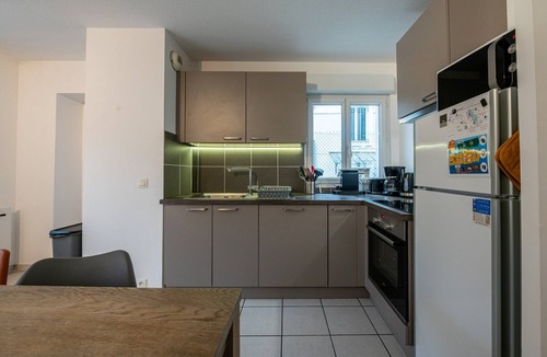 Brides-les-Bains Apartment | Spacious 6-Person Apartment in Central Brides-les-Bains with Mountain View
