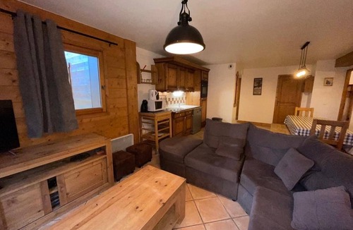 Les Carroz-d'Araches Apartment | Spacious apartment with parking - 8 guests